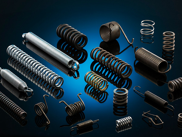 What are the key elements for customizing springs specifically designed for train